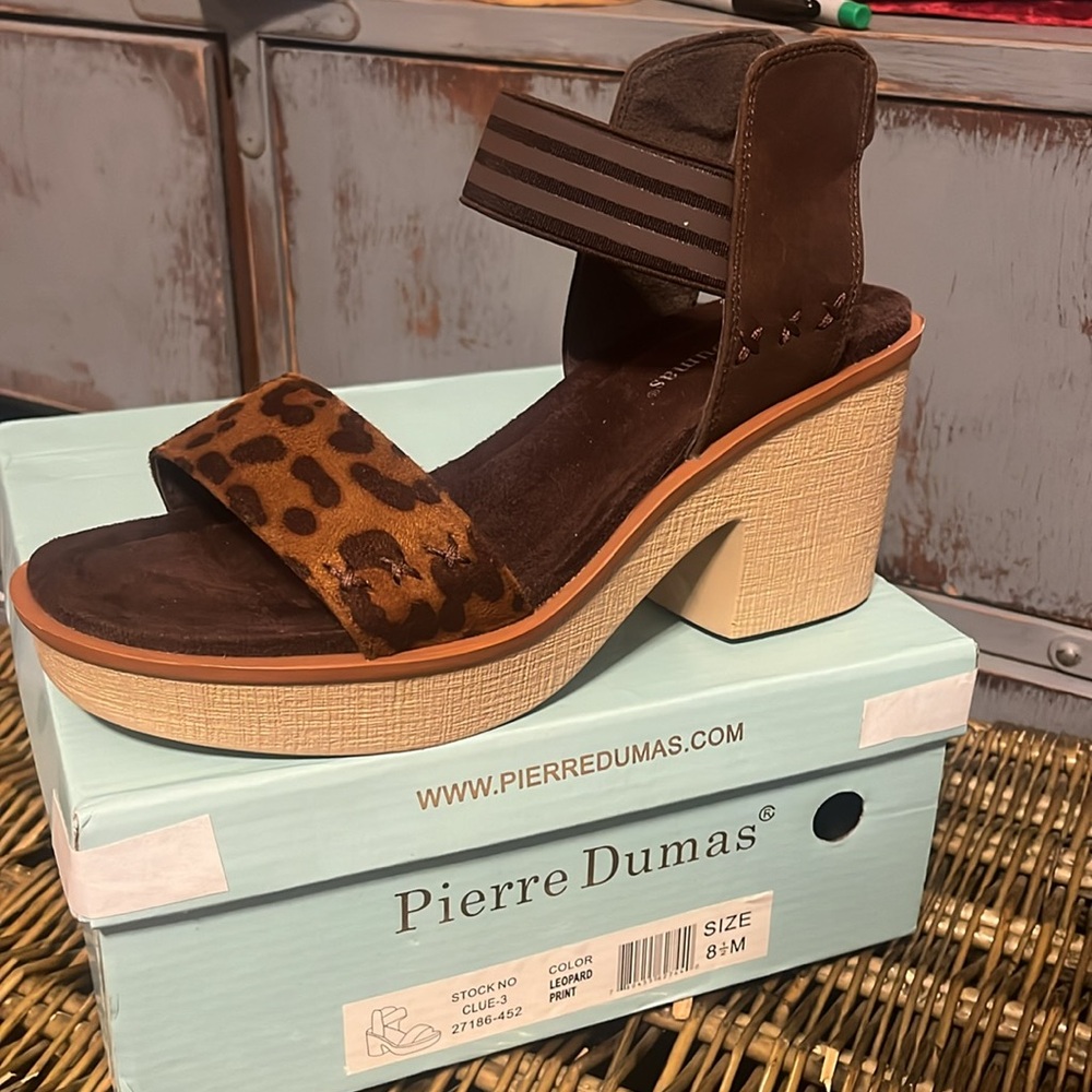 Pierre Dumas Sandal Womens 8.5 Clue-3 Ankle Strap Platform NEW IN BOX Leopard